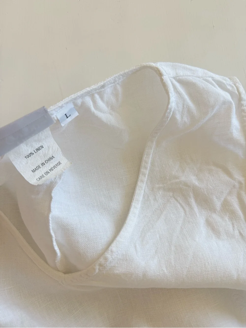 HOT COTTON Vneck Lightweight White 100% linen Sleeveless Relaxed Tank Top